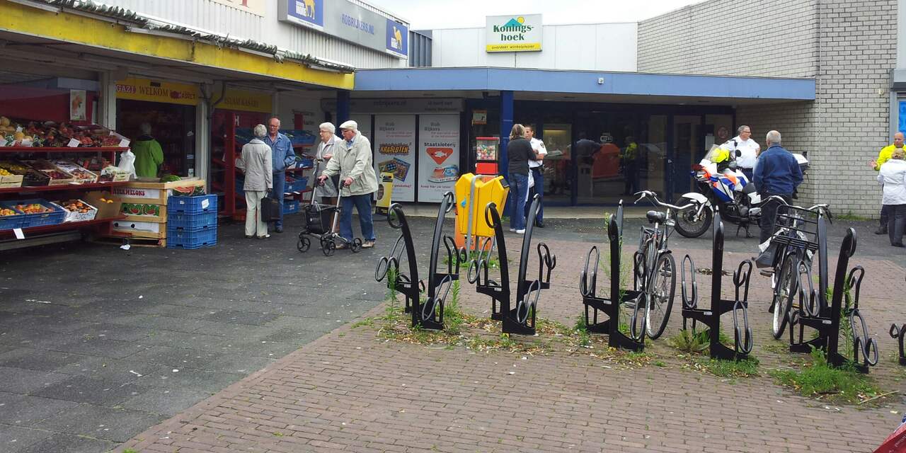 Winkelcentrum Maassluis ontruimd wegens rook