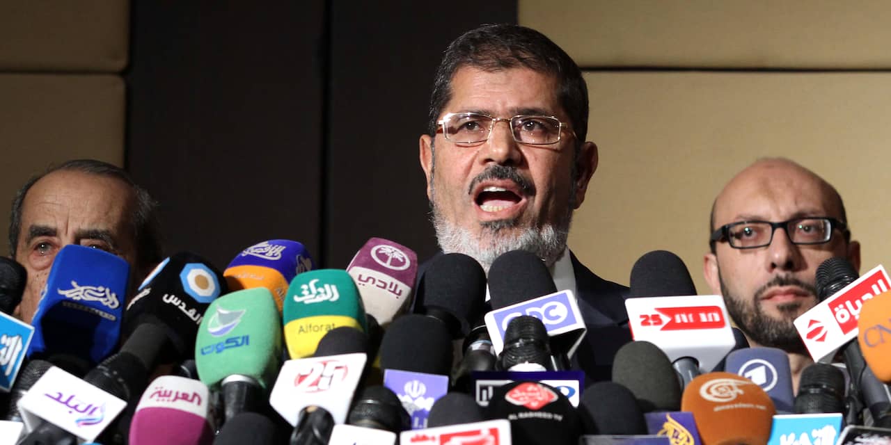 Morsi hamert op samenwerking