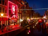 Amsterdam mag coffeeshops op Wallen verbieden