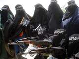 Vrouwen tijdens een training van terreurorganisatie Al-Shabaab.