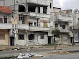 Bij bloedige gevechten in onder meer Homs zijn in Syri in het afgelopen jaar duizenden mensen om het leven gekomen. Inwoners van de crisisgebieden in Syri hebben grote moeite om aan voedsel te komen, meldt het Rode Kruis.