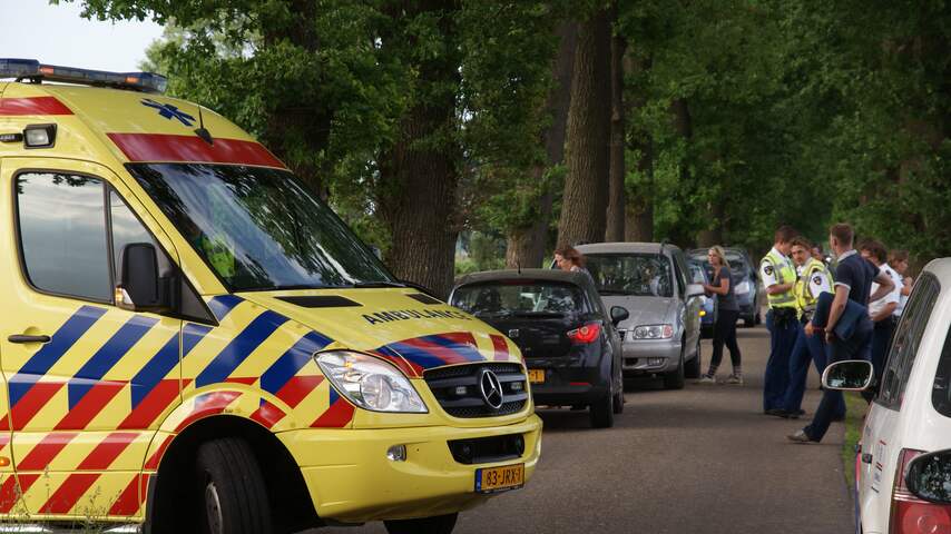 Jonge fietsster gewond na aanrijding in Lochem