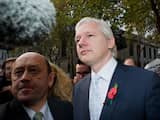 Assange ontkent schuldig te zijn en zegt dat de aanklachten politiek gemotiveerd zijn. Een rechtbank oordeelde in februari dat hij kan worden uitgewezen naar Zweden. Tegen die uitspraak ging hij in beroep.