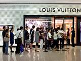 Louis Vuitton strikt Japanse kunstenares