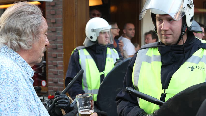 Krakers demonstreren in Amsterdam