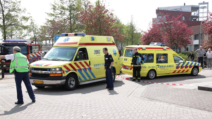 Kind zwaar gewond na aanrijding auto in Urk