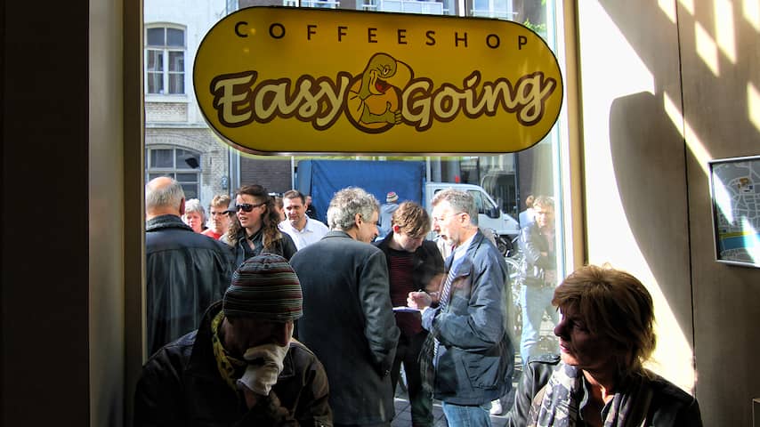 Koffieshop Maastricht negeert toch wietpas