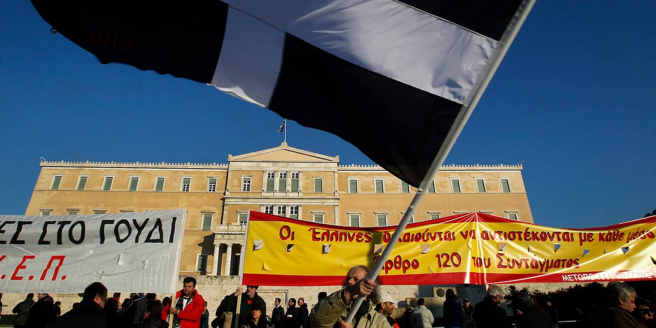 Fitch verklaart Griekenland 'gedeeltelijk bankroet'