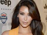 Kim Kardashian draagt initialen Kanye West