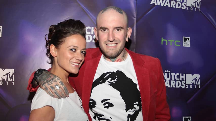 Ben Saunders en vriendin Soraya  bij de Dutch MTV awards 2011