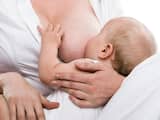Vrouwen geven langer borstvoeding