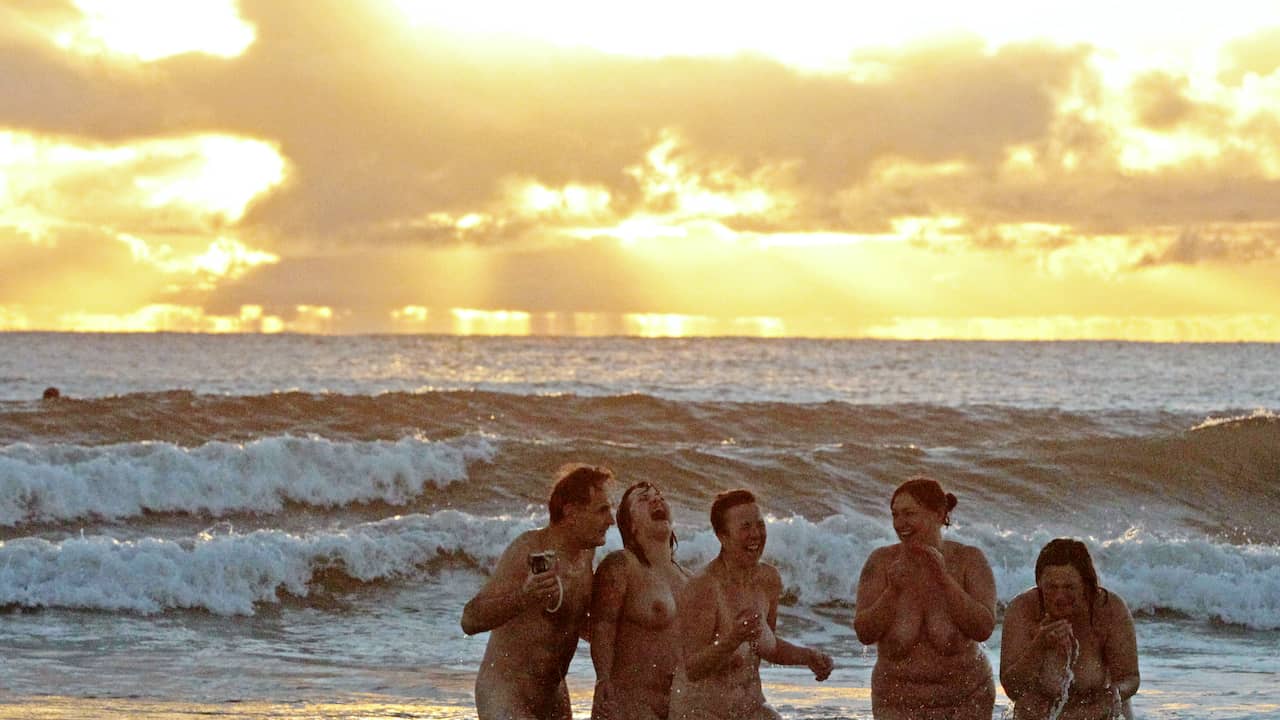 Naturisten eisen blote festivalgangers | Opmerkelijk | NU.nl