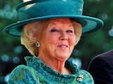 'Koningin Beatrix doet afstand van troon'