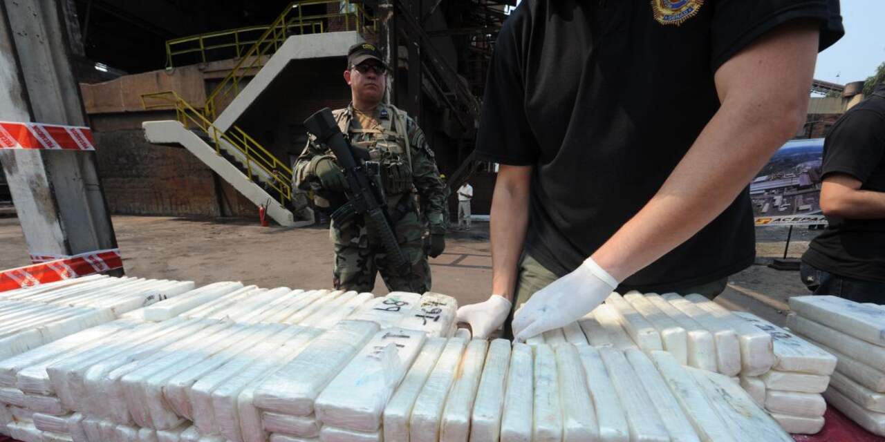 Marine onderschept 840 kilo cocaïne