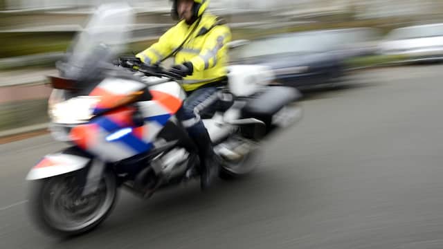 Grote ravage bij ongeval meerdere auto\s op A2. Grote ravage bij ongeval meerdere auto\s op A2.