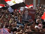 Rechters Egypte halen uit naar Mursi