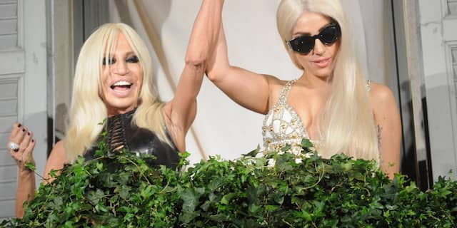 Lady Gaga en Donatella Versace
