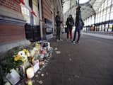 De agent die zaterdagochtend een 17-jarige Rishi Chandrikasing doodschoot op station Den Haag Hollands Spoor is met de dood bedreigd. 