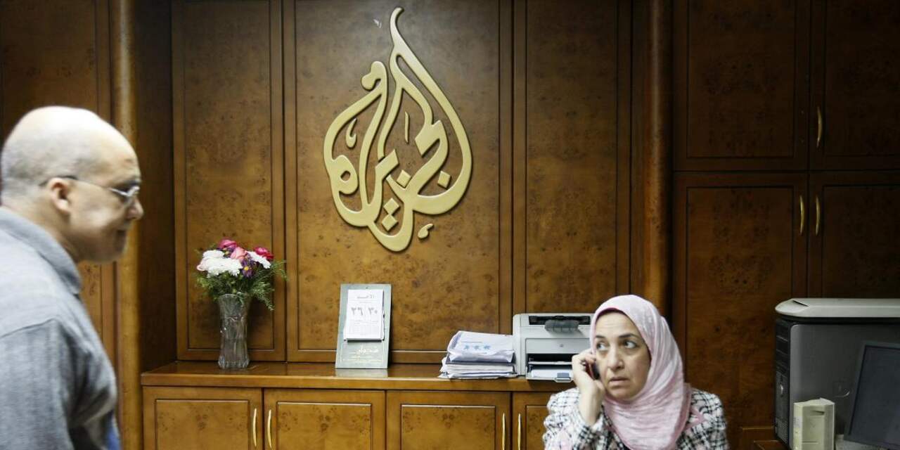 Rechter Egypte veroordeelt journalisten al-Jazeera tot drie jaar cel