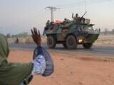 Het noorden van het Afrikaanse land is in handen van islamistische rebellen. De Franse luchtmacht helpt de regering in Bamako sinds vorige week bij pogingen haar gezag op het hele grondgebied te herstellen.