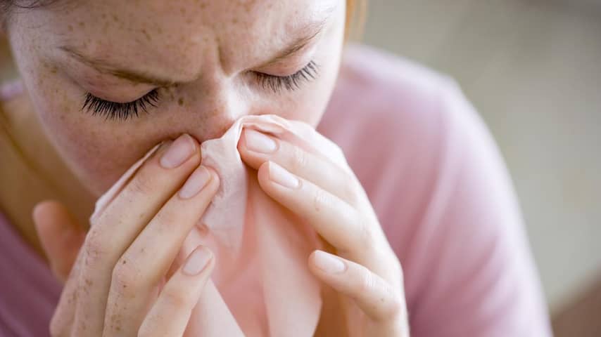 Griep verkoudheid zakdoekje snot ziekte