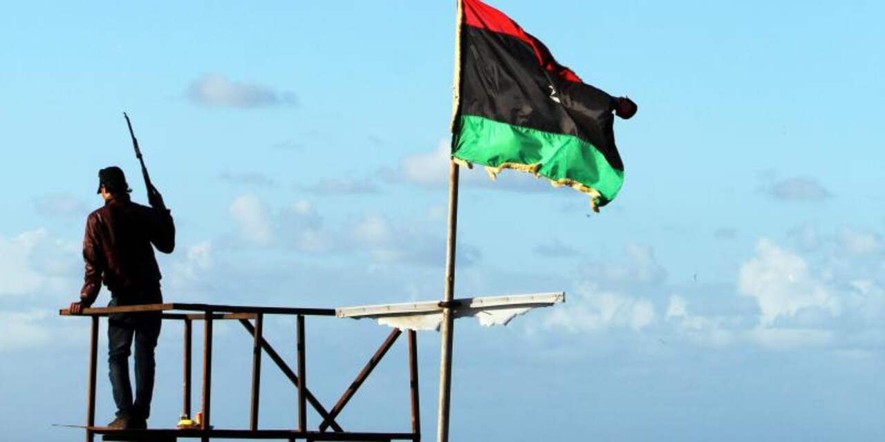 Parlement Libië wil oliehavens heroveren