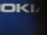 CEO Nokia levert bijna helft salaris in