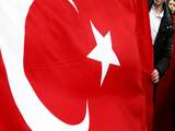 Turkse soldaat gedood bij grens Syrië