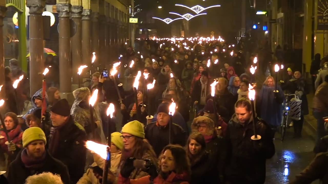 Beeld uit video: Groningers protesteren tegen gaswinning