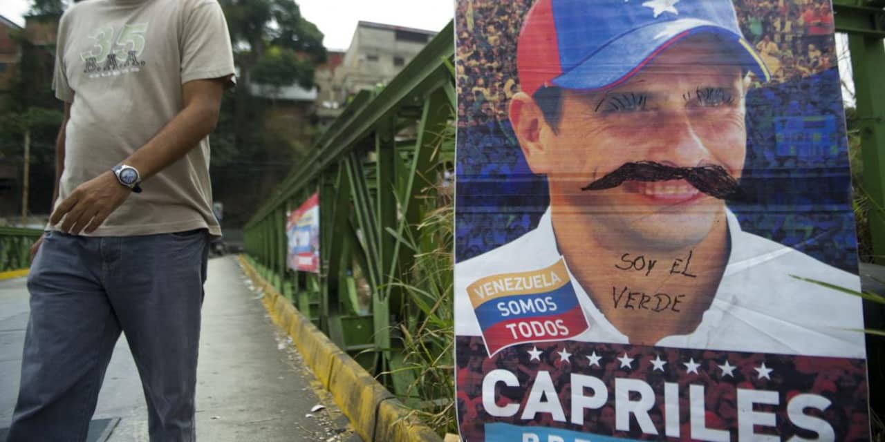 Venezolanen in rij voor verkiezing opvolger Chavez
