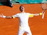 Novak Djokovic heeft zondag een einde gemaakt aan de fraaie zegereeks van Rafael Nadal in Monte Carlo. De Servische nummer één van de wereld versloeg de Spaanse titelverdediger in de finale met 6-2 7-6 (1).