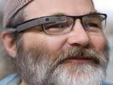 De vraag is of apps de beperkingen van het schermpje, de relatief slechte camera en de gelimiteerde besturing via de trackpad kunnen compenseren. Glass blijft voorlopig een leuk hebbedingetje.