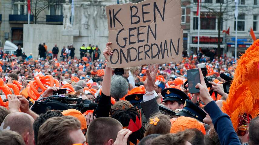 Demonstranten betogen tegen monarchie