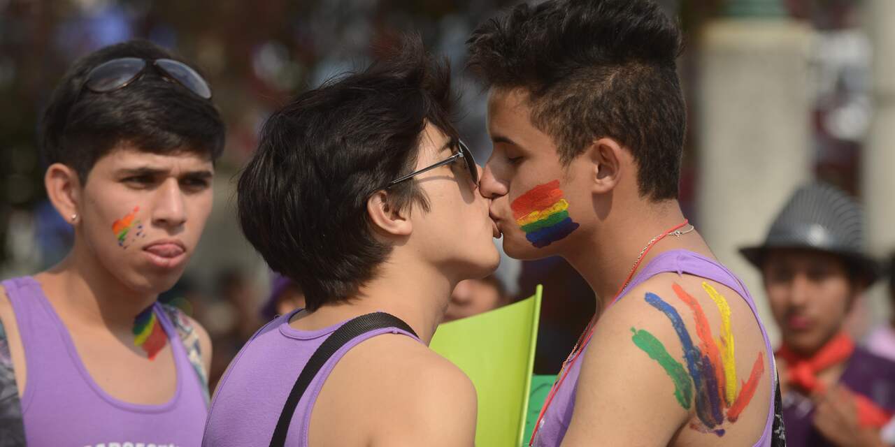 'Discriminatie houdt hiv-epidemie onder homomannen in stand'