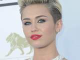 Maandag 20 mei: Miley Cyrus op de rode loper van de Billboard Music Awards in Los Angeles.