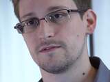 De Amerikaanse klokkenluider Edward Snowden die openbaarde dat de Amerikaanse veiligheidsdiensten op grote schaal telefoon- en internetgegevens aftappen, is weg uit zijn hotel in Hong Kong. Het is onbekend waar hij nu is.