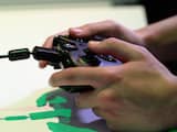 De controller van de Xbox One komt slanker over dan zijn voorganger.