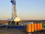 US-ECONOMY-ENERGY-OIL-FORECAST-FILES
Caption	 (FILES)An oil drilling rig is seen September 29, 2010 near Stanley, North Dakota. The well is being drilled into the Bakken Formation, one of the largest contiguous deposits of oil and natural gas in the United States. The government's Energy Information Agency said that booming production from shale and other "tight oil" formations will push the country's daily production to 7.92 million barrels a day from 6.43 million barrels a day in 2012. Production last year already gained 780,000 barrels a day from 2011 thanks to surging production from fracking operations tapping shale resources in the North Dakota region, the EIA said in the report released January 9, 2013. AFP PHOTO/Karen BLEIER / FILES