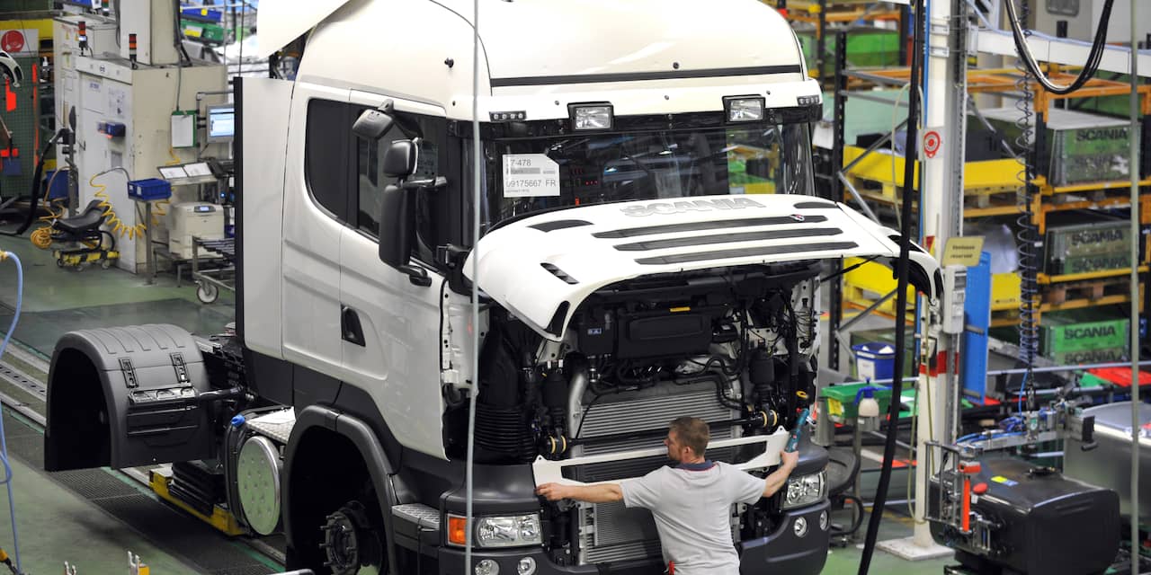 Vorig jaar bijna een vijfde minder trucks en bussen verkocht in EU
