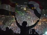 Bij demonstraties van aanhangers en tegenstanders van de afgezette Egyptische president Mursi zijn sinds vrijdag zeker 17 doden gevallen. Zo'n 250 mensen raakten gewond. 