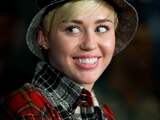 Miley Cyrus treedt op bij MTV VMA's