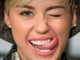 Miley Cyrus naakt op sloopkogel in videoclip