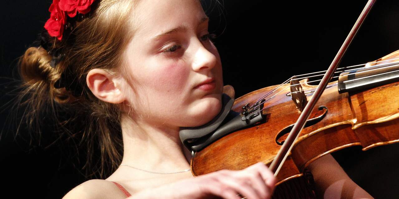 Succesvolle violiste (12) krijgt 300 jaar oude viool