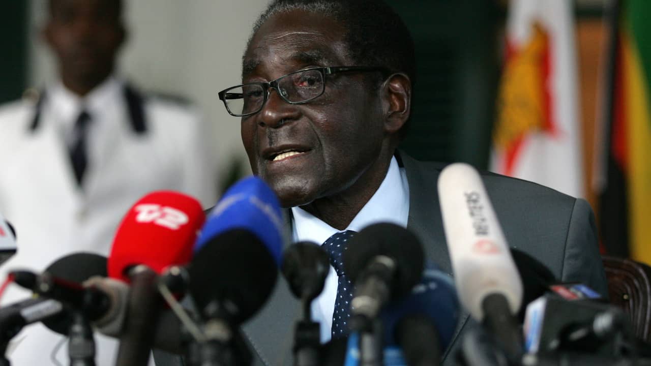 Mugabe leest verkeerde speech voor