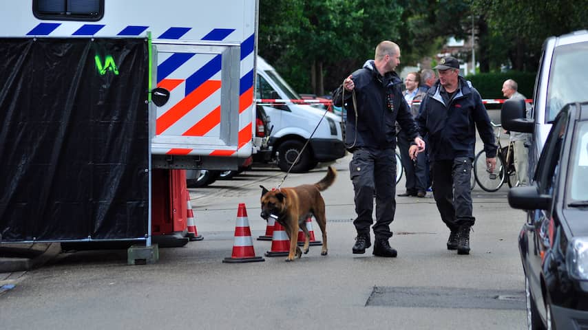 Onderzoek met politiehond bij misdrijf in Rheden
