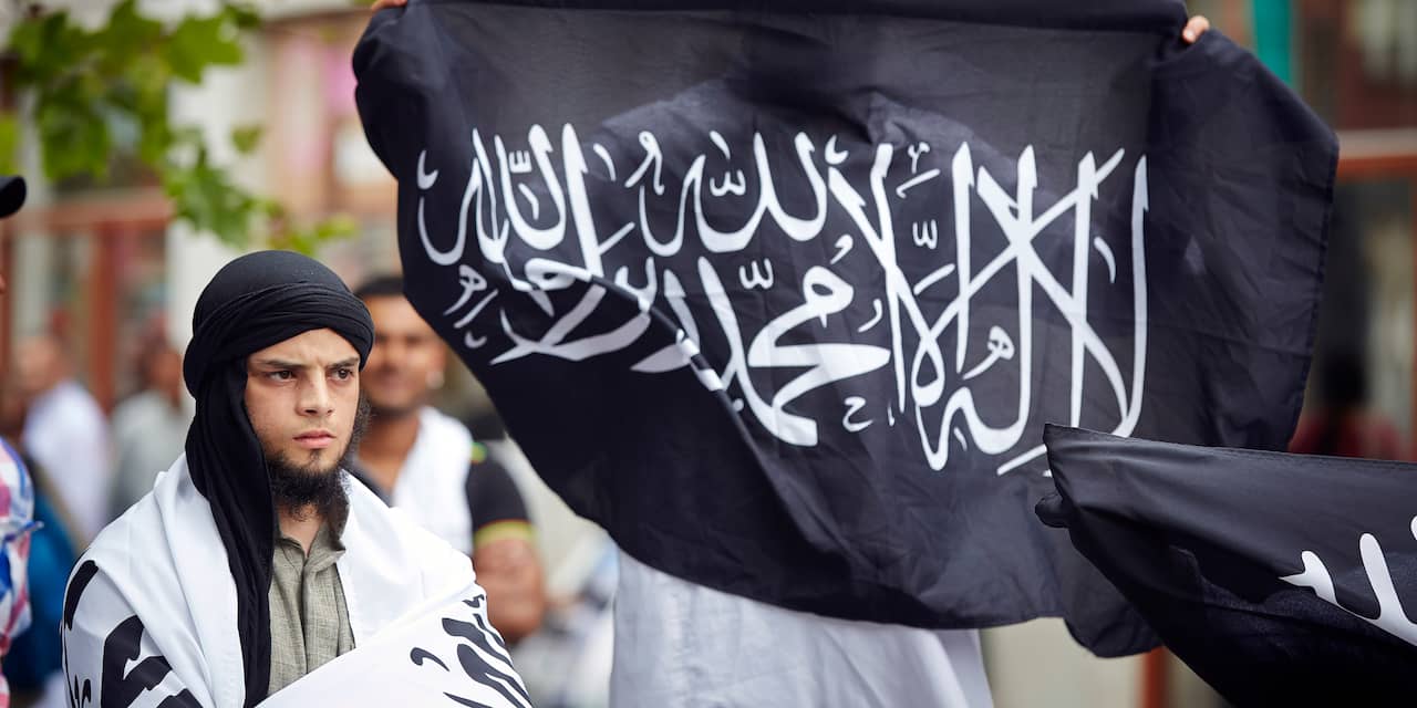 Kabinet wil meer jihadverdachten toevoegen aan terrorismelijst