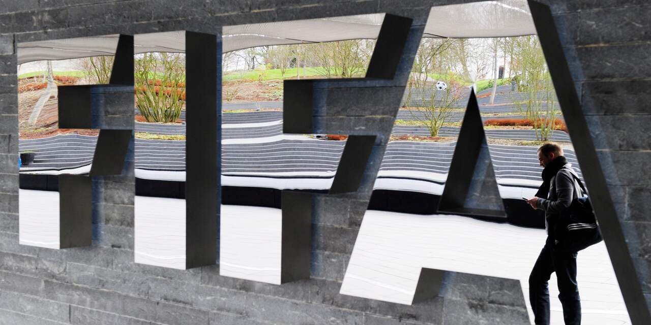 FIFA schorst official Mongolië voor aannemen steekpenningen 