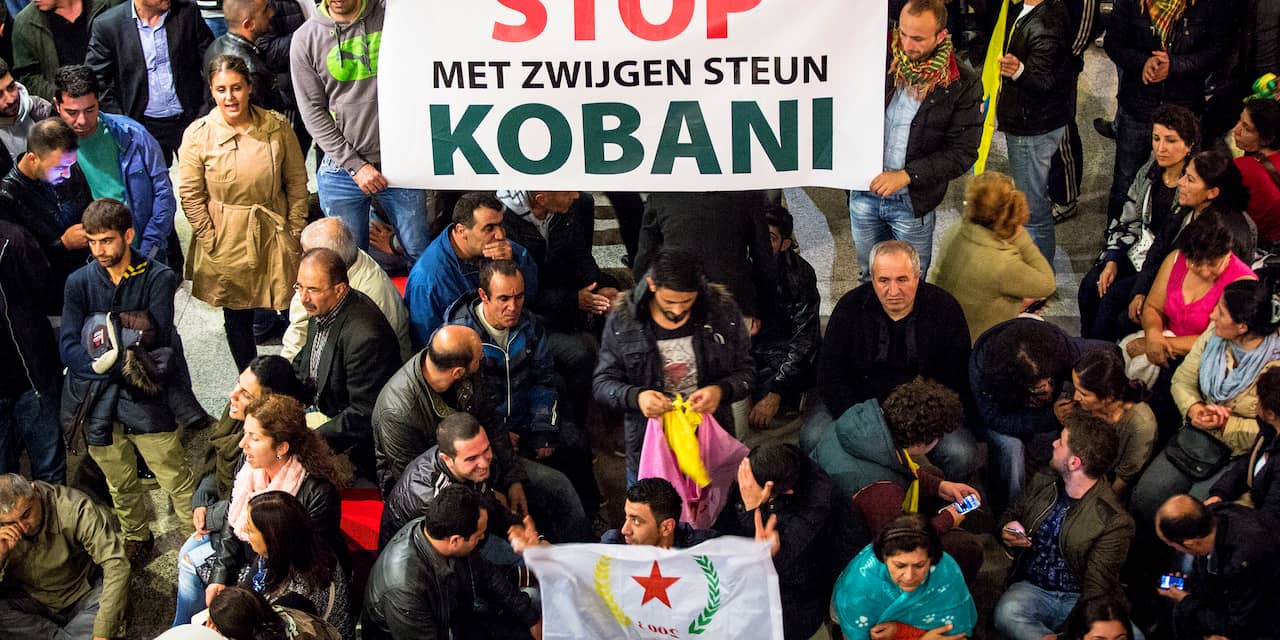 Koerden betogen weer tegen IS in Den Haag