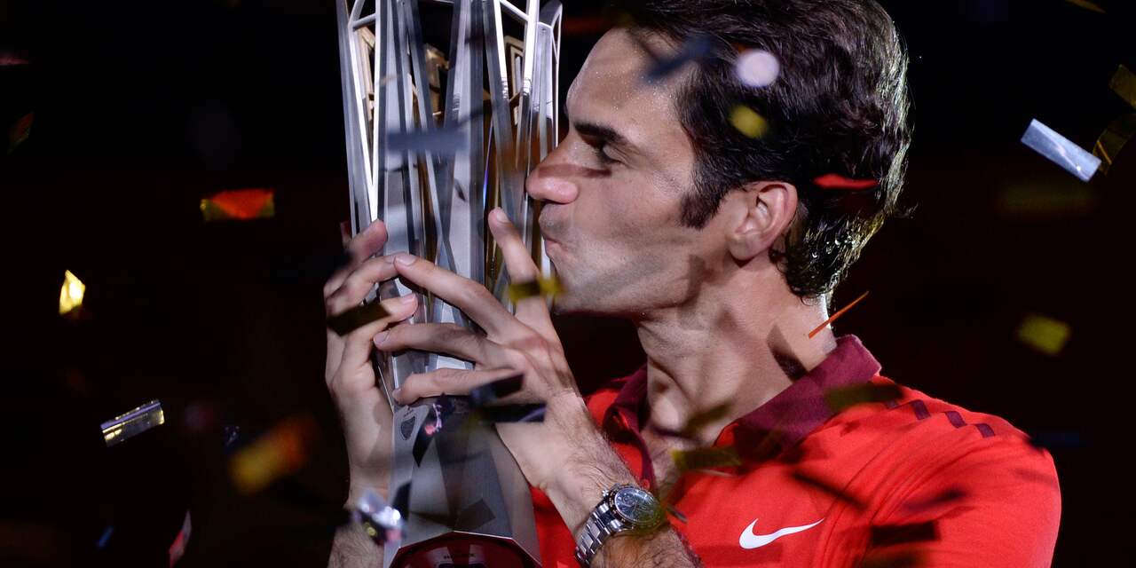 Federer pakt voor het eerst in loopbaan titel in Shanghai