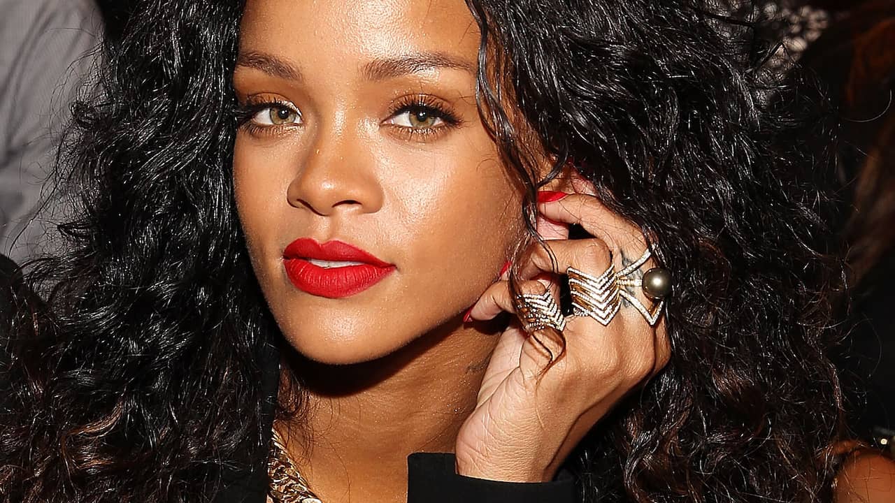 Rihanna zonder naaktfotos terug op Instagram Achterklap NU.nl afbeelding